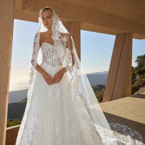 Lou Veil Black Fingertip